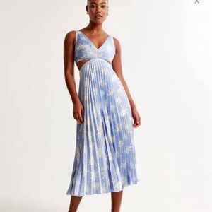 Abercrombie & Fitch Blue Floral Pleated Midi Wedding Guest Dress